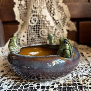 Handcrafted Majolica style Ceramic Frog PlanterBowl With Brown Glaze & Green Acc